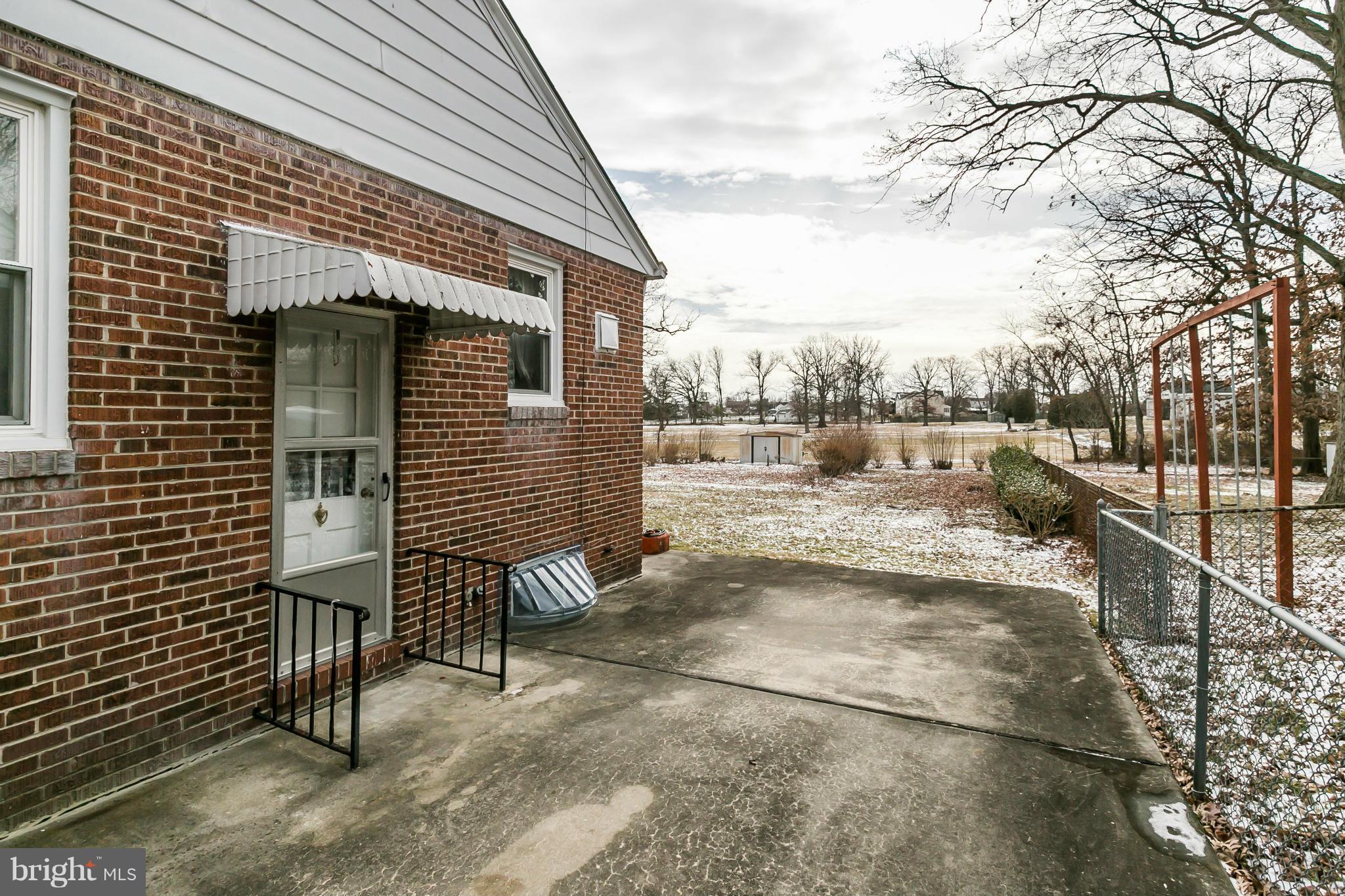 HILLENDALE PARK - Residential