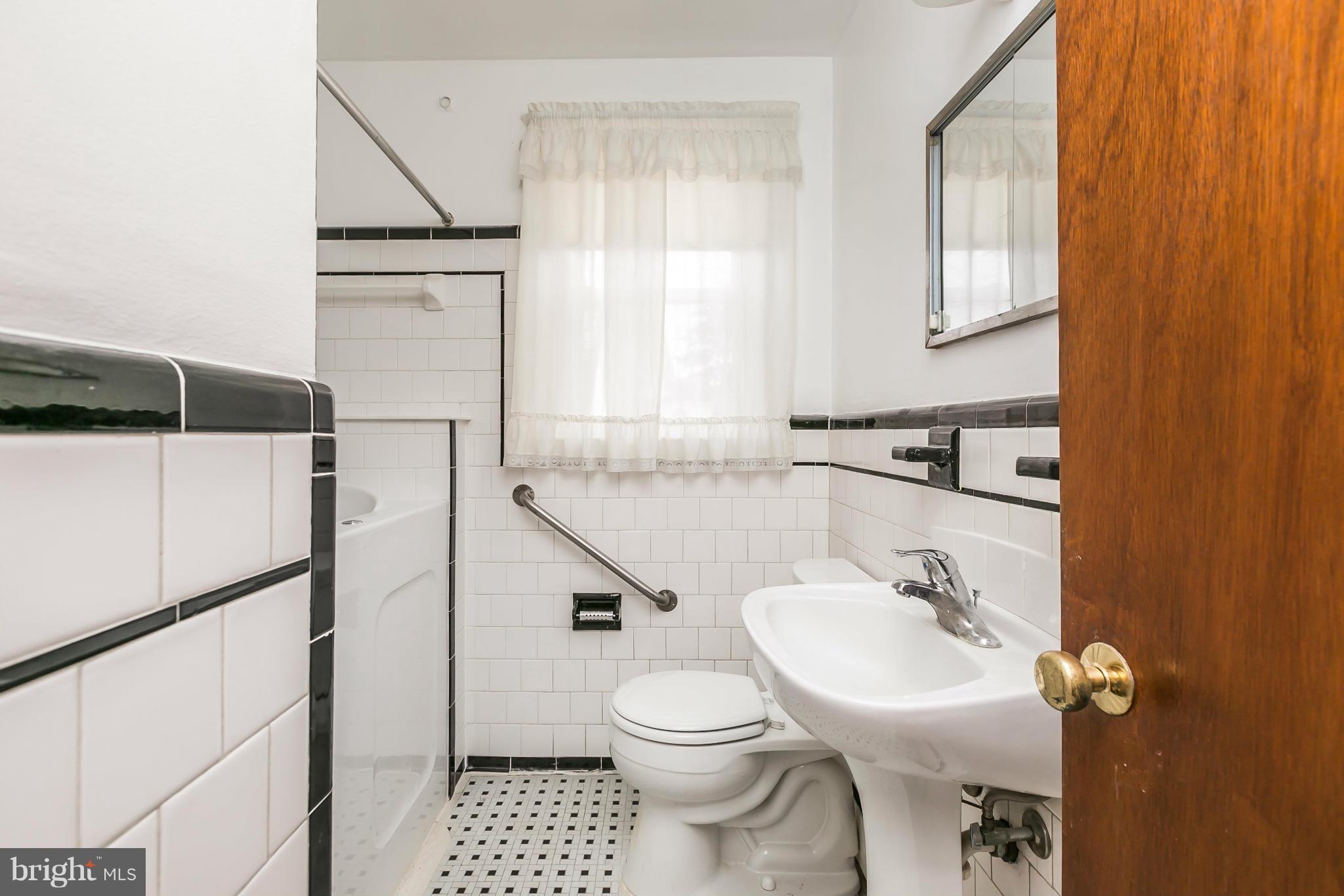 HILLENDALE PARK - Residential