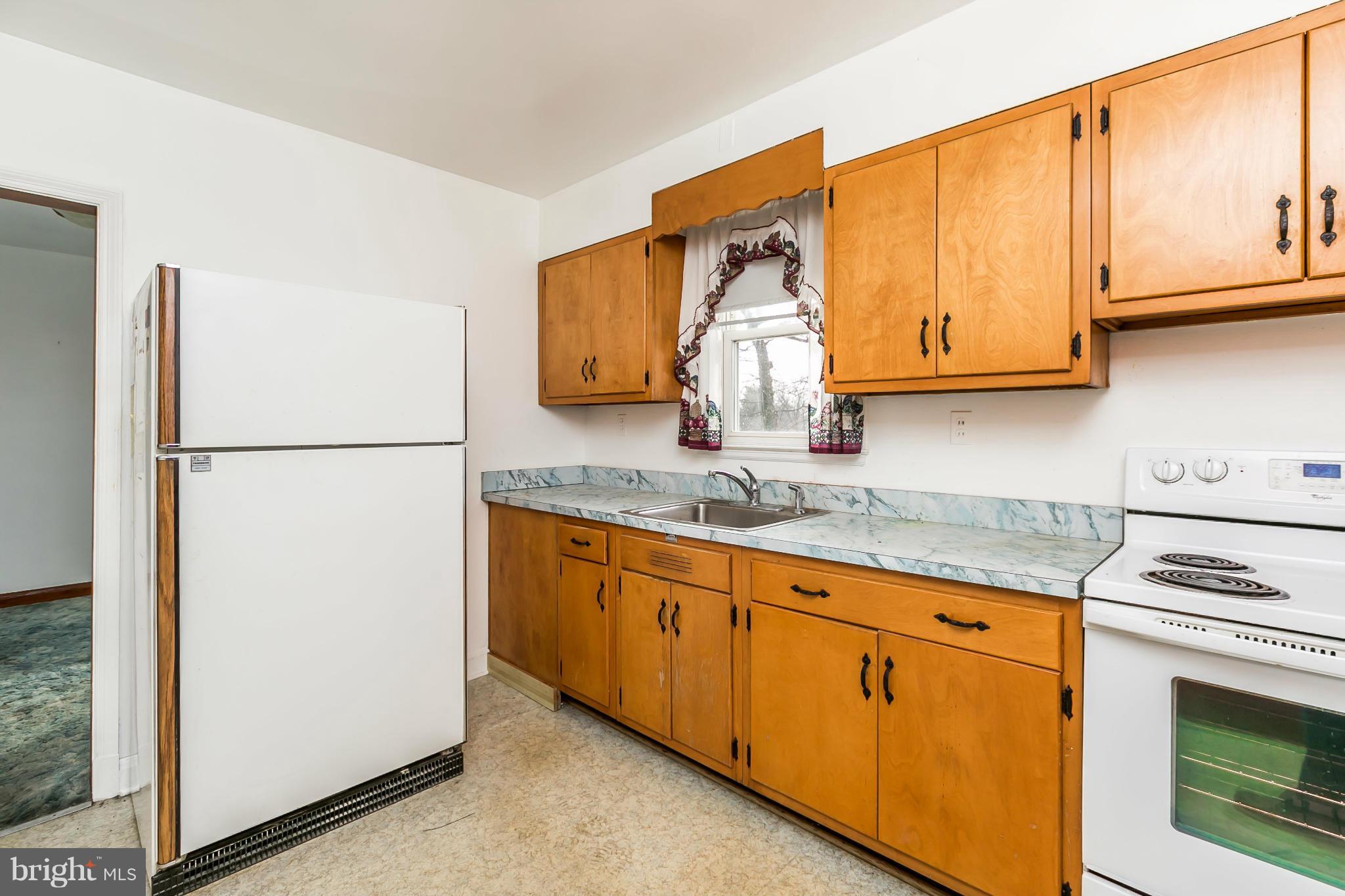 HILLENDALE PARK - Residential