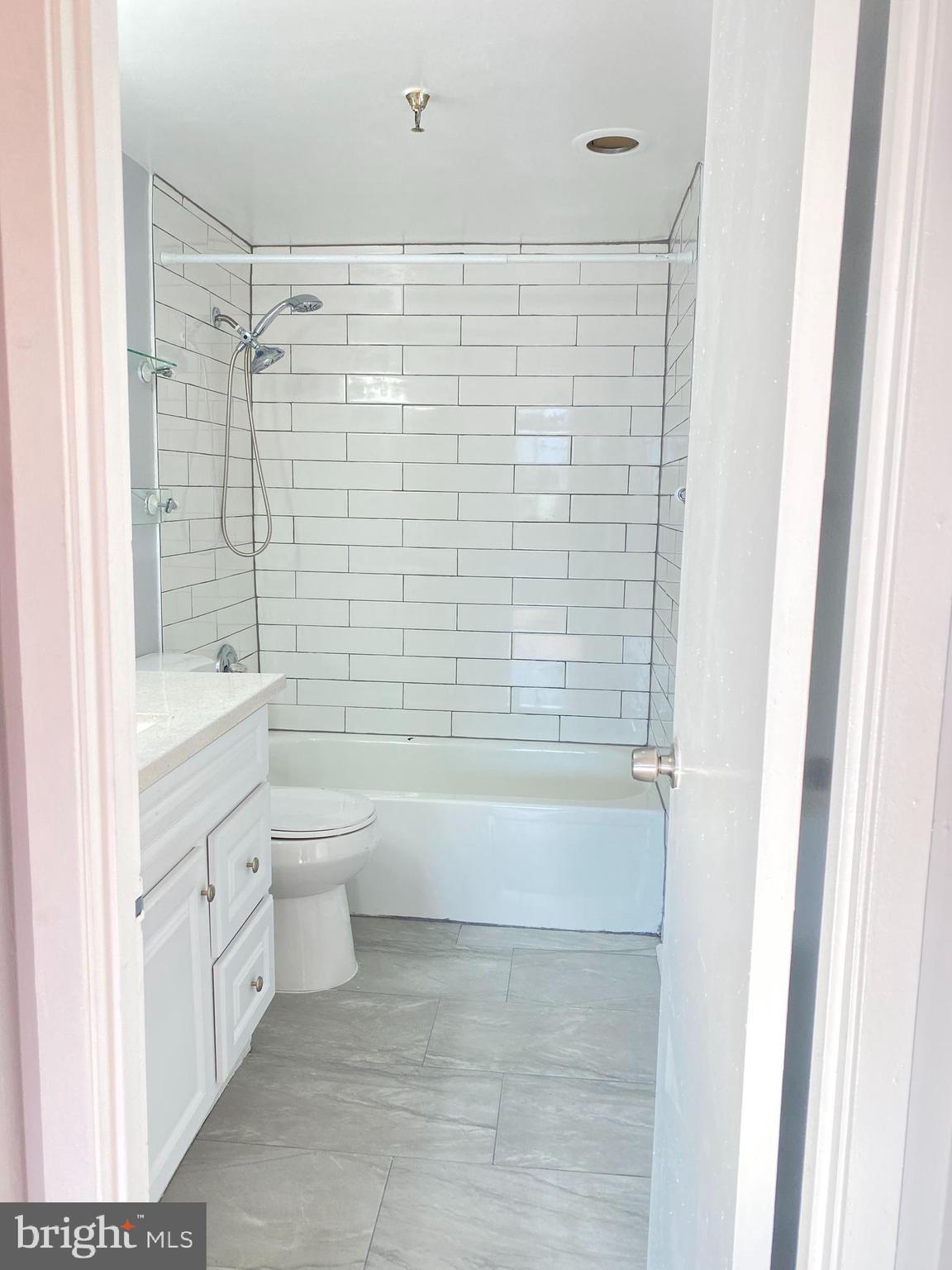 HIGHPOINTE - Residential Lease