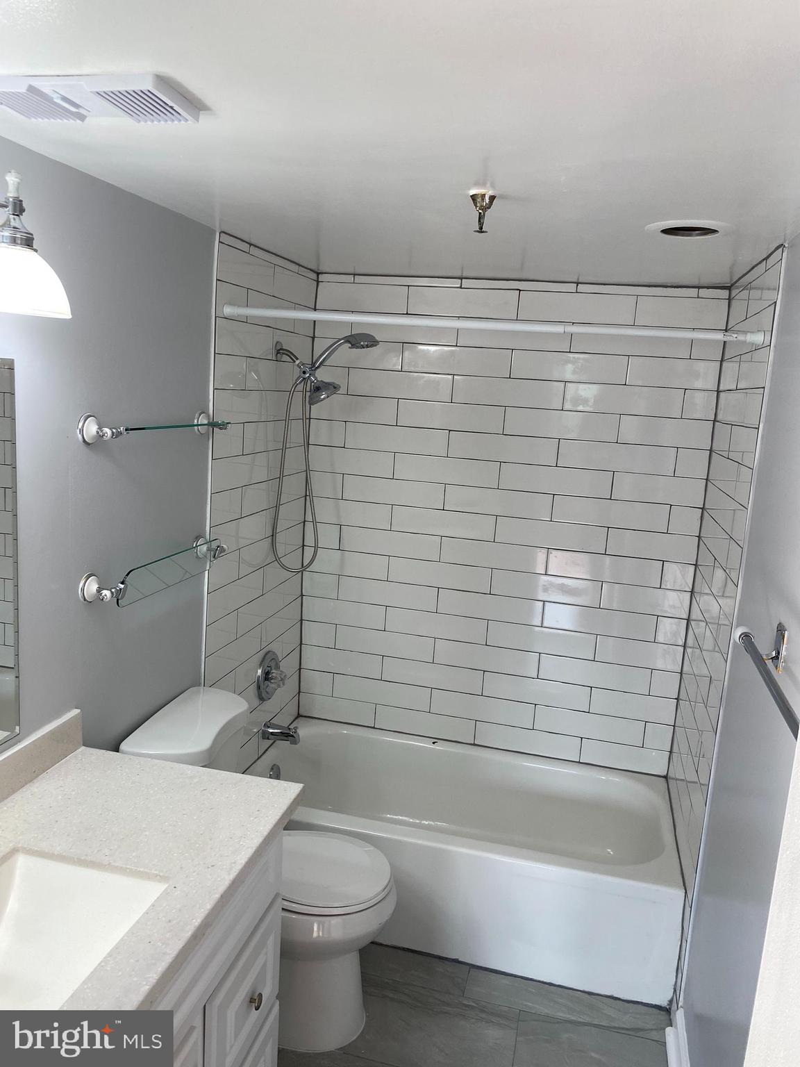 HIGHPOINTE - Residential Lease