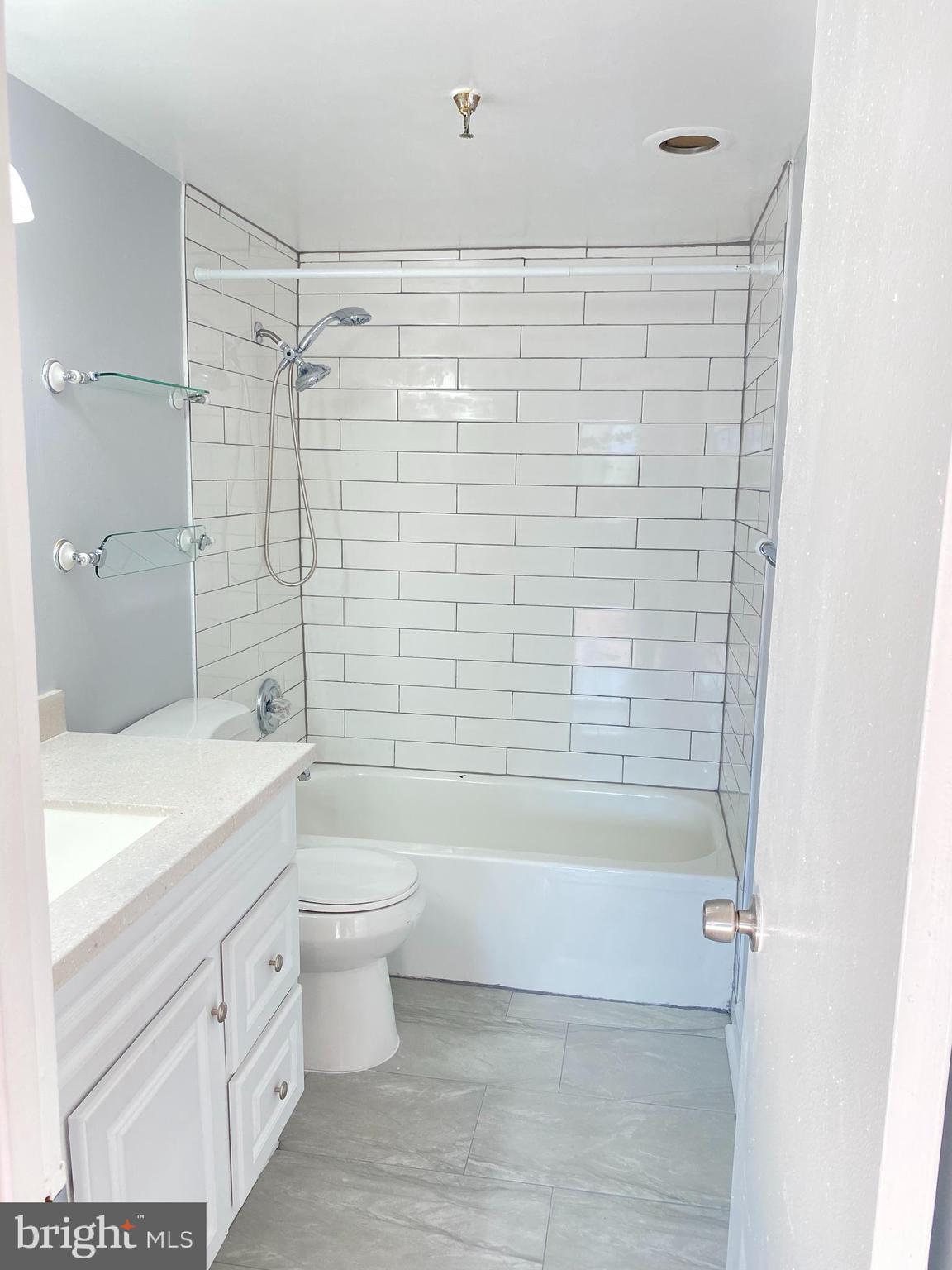 HIGHPOINTE - Residential Lease