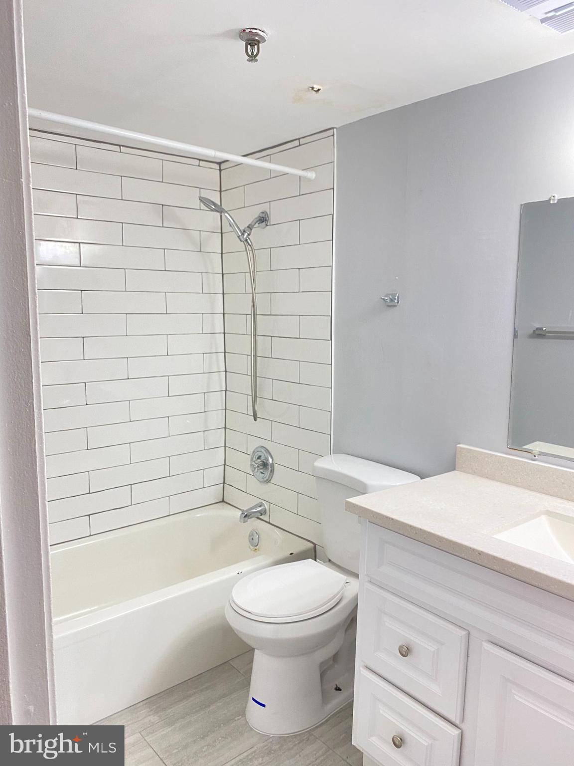 HIGHPOINTE - Residential Lease