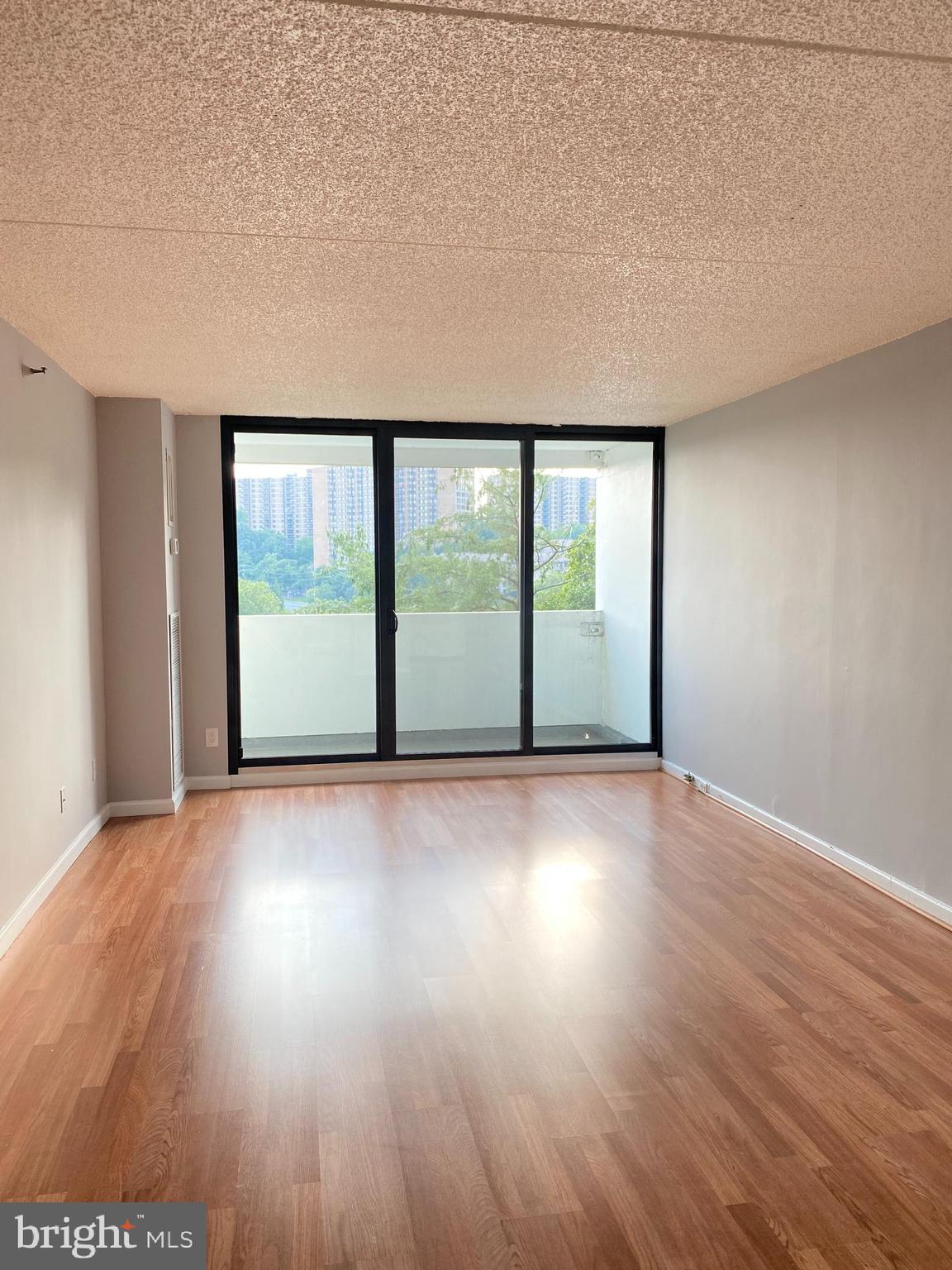 HIGHPOINTE - Residential Lease