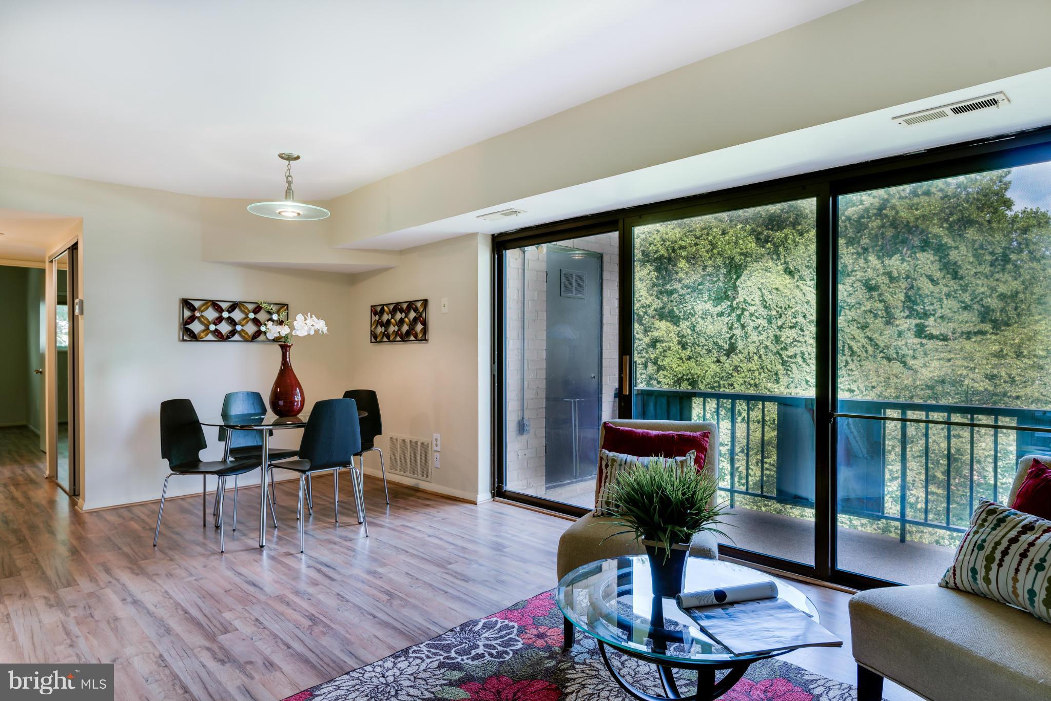 MCLEAN HILLS - Residential