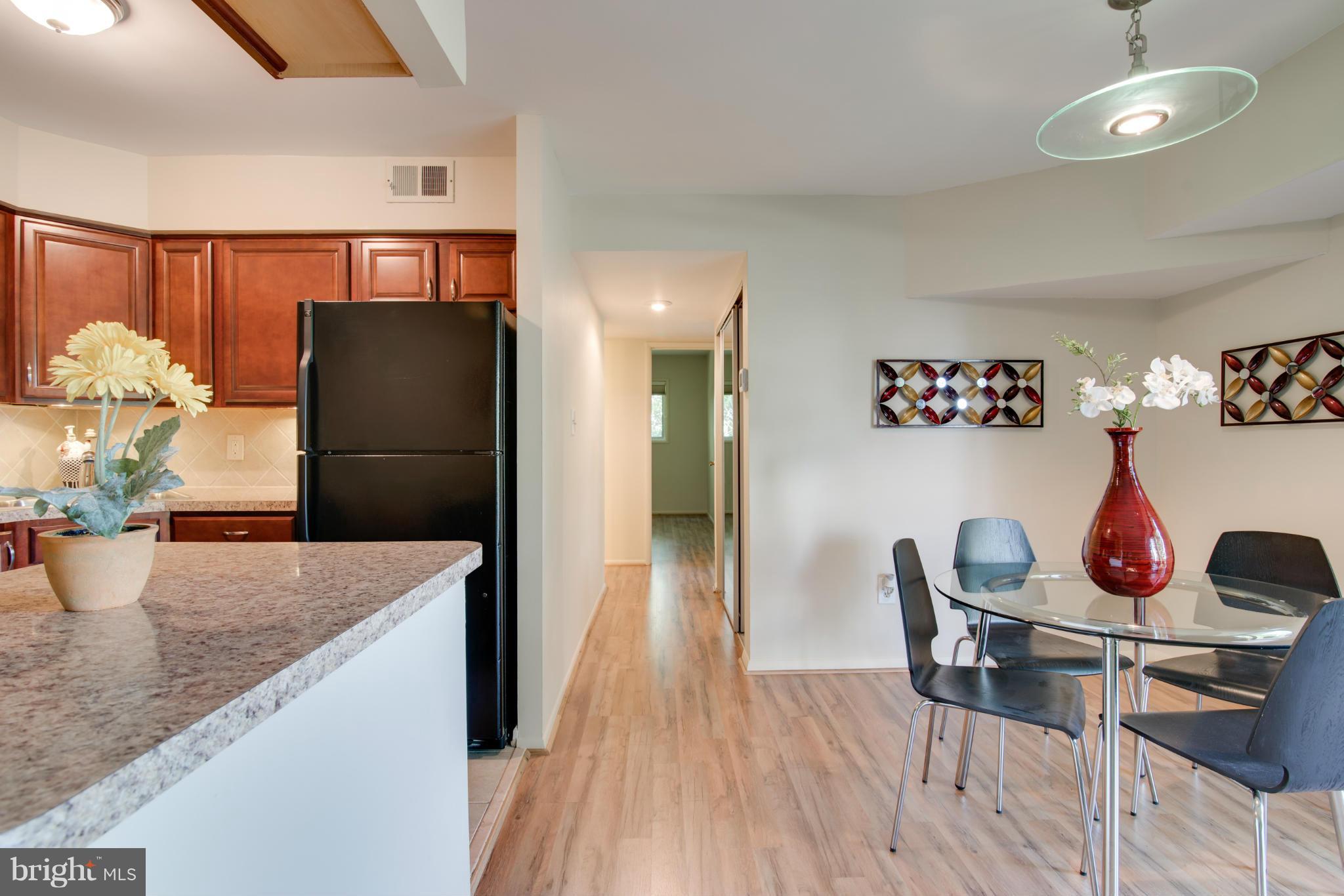 MCLEAN HILLS - Residential