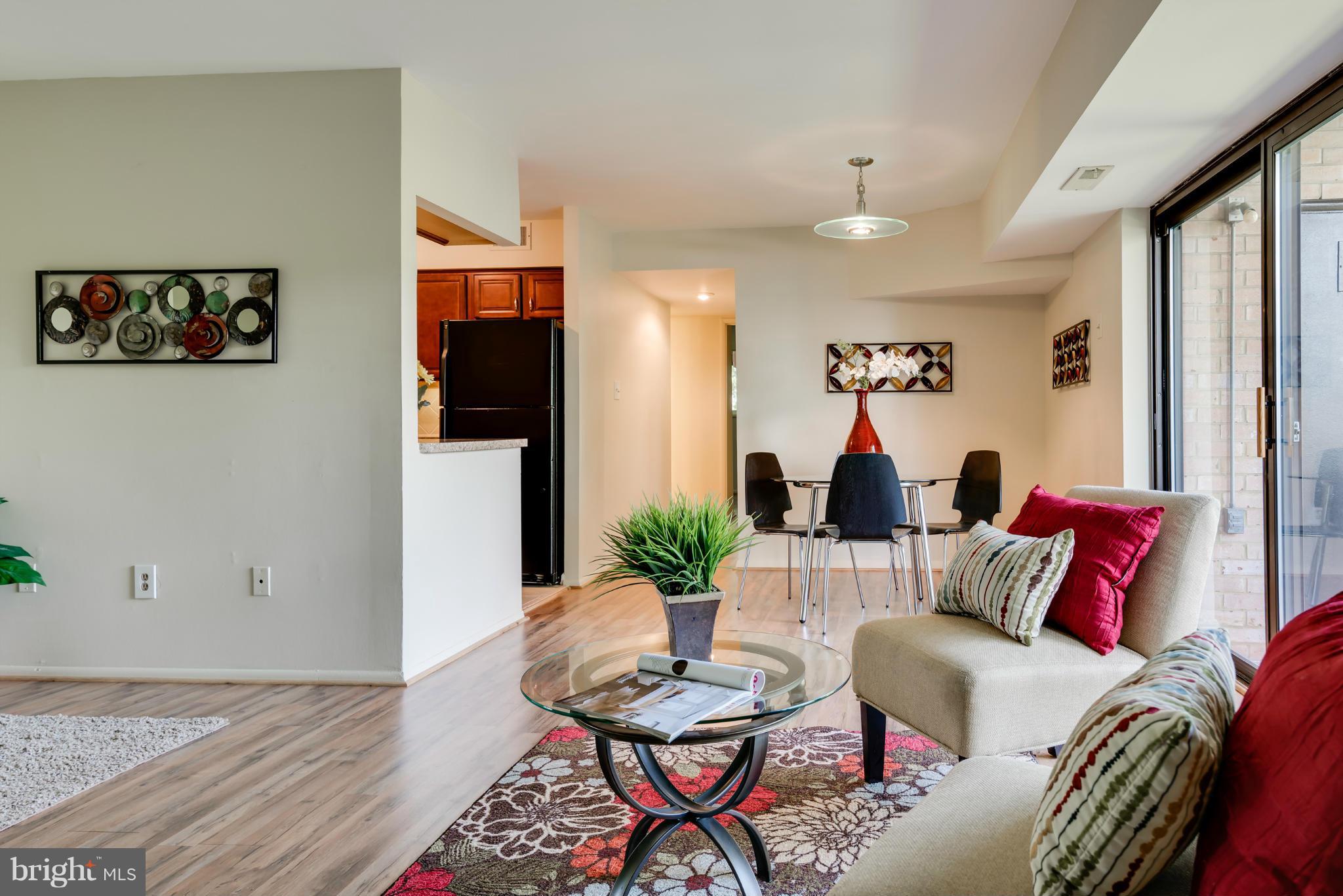 MCLEAN HILLS - Residential