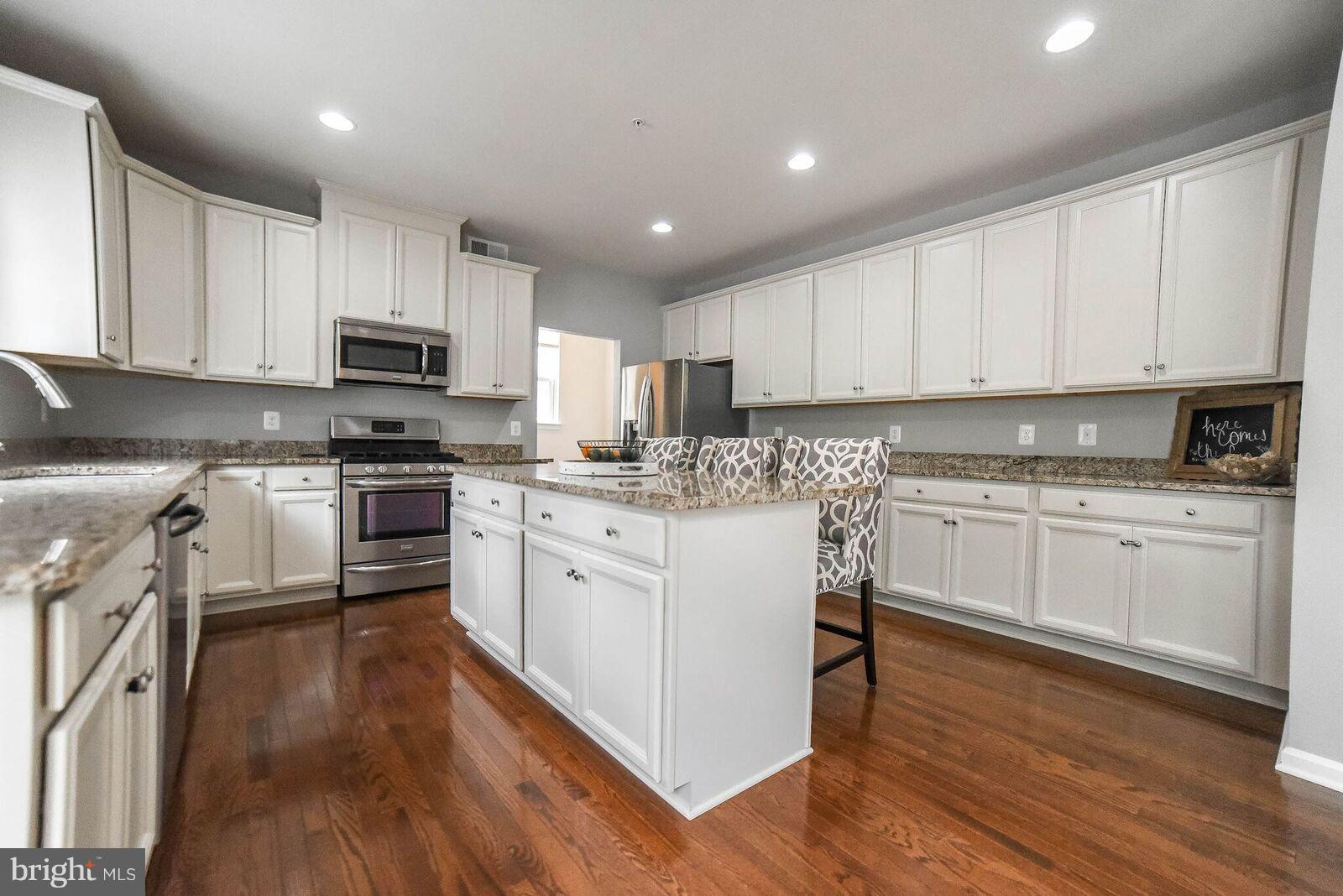 WOODLAND PARK - Residential