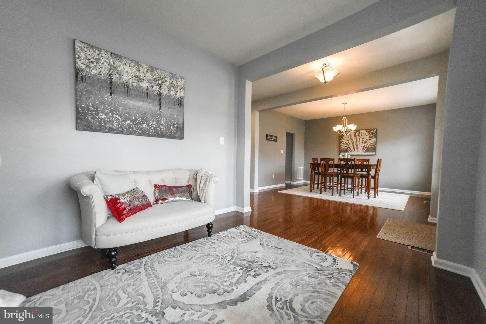 WOODLAND PARK - Residential