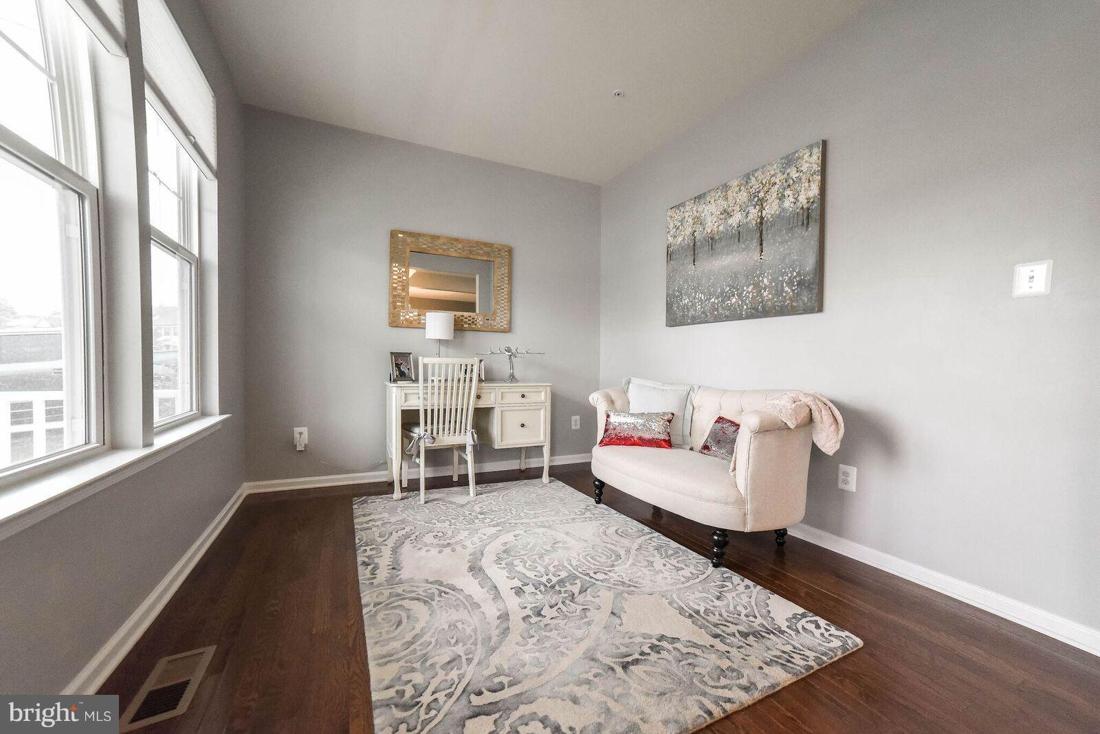 WOODLAND PARK - Residential