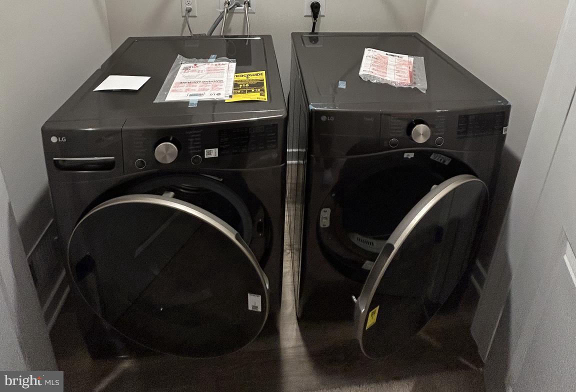 PINEGROVE - Residential Lease