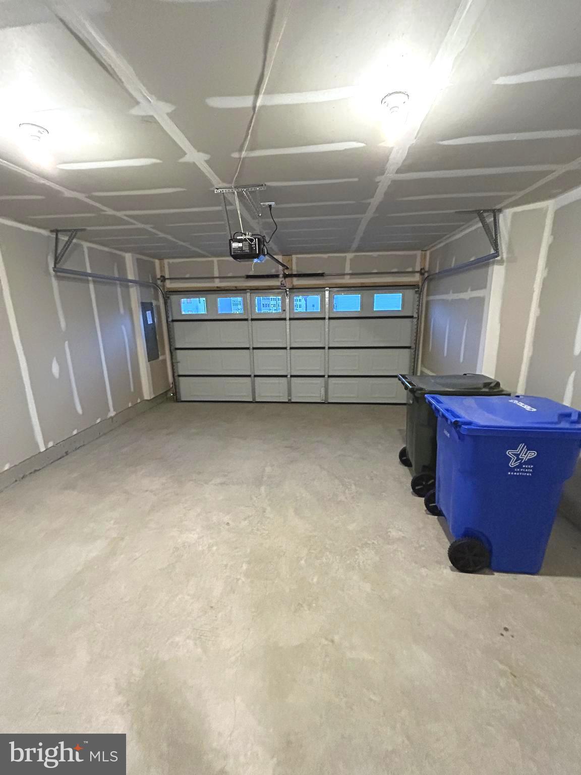 PINEGROVE - Residential Lease