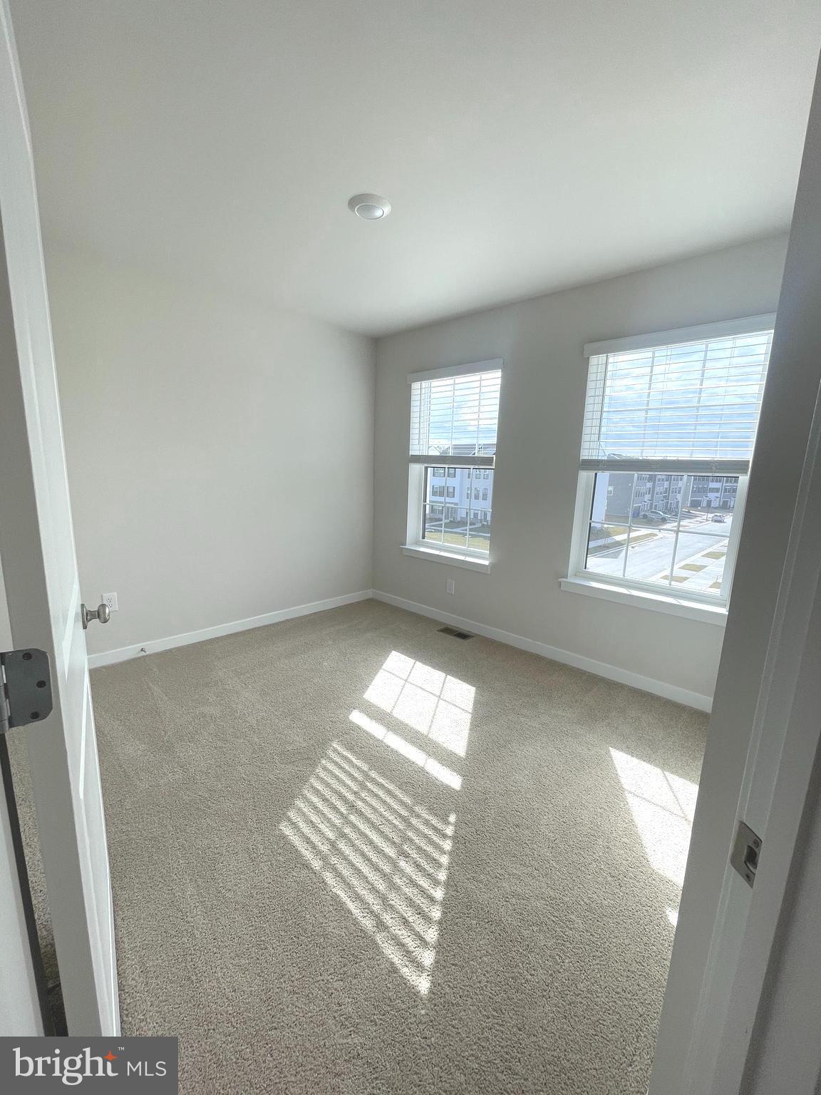 PINEGROVE - Residential Lease