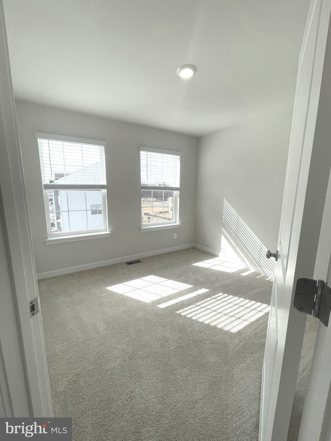 PINEGROVE - Residential Lease