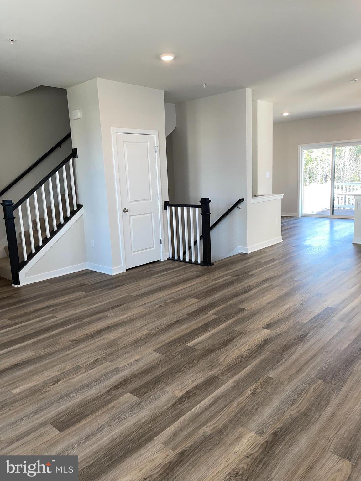 PINEGROVE - Residential Lease