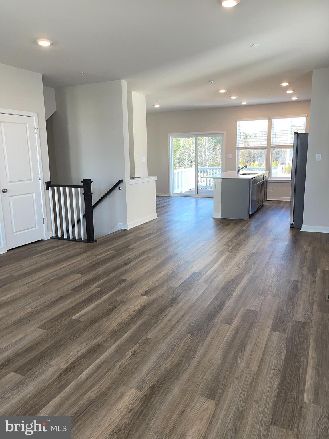 PINEGROVE - Residential Lease