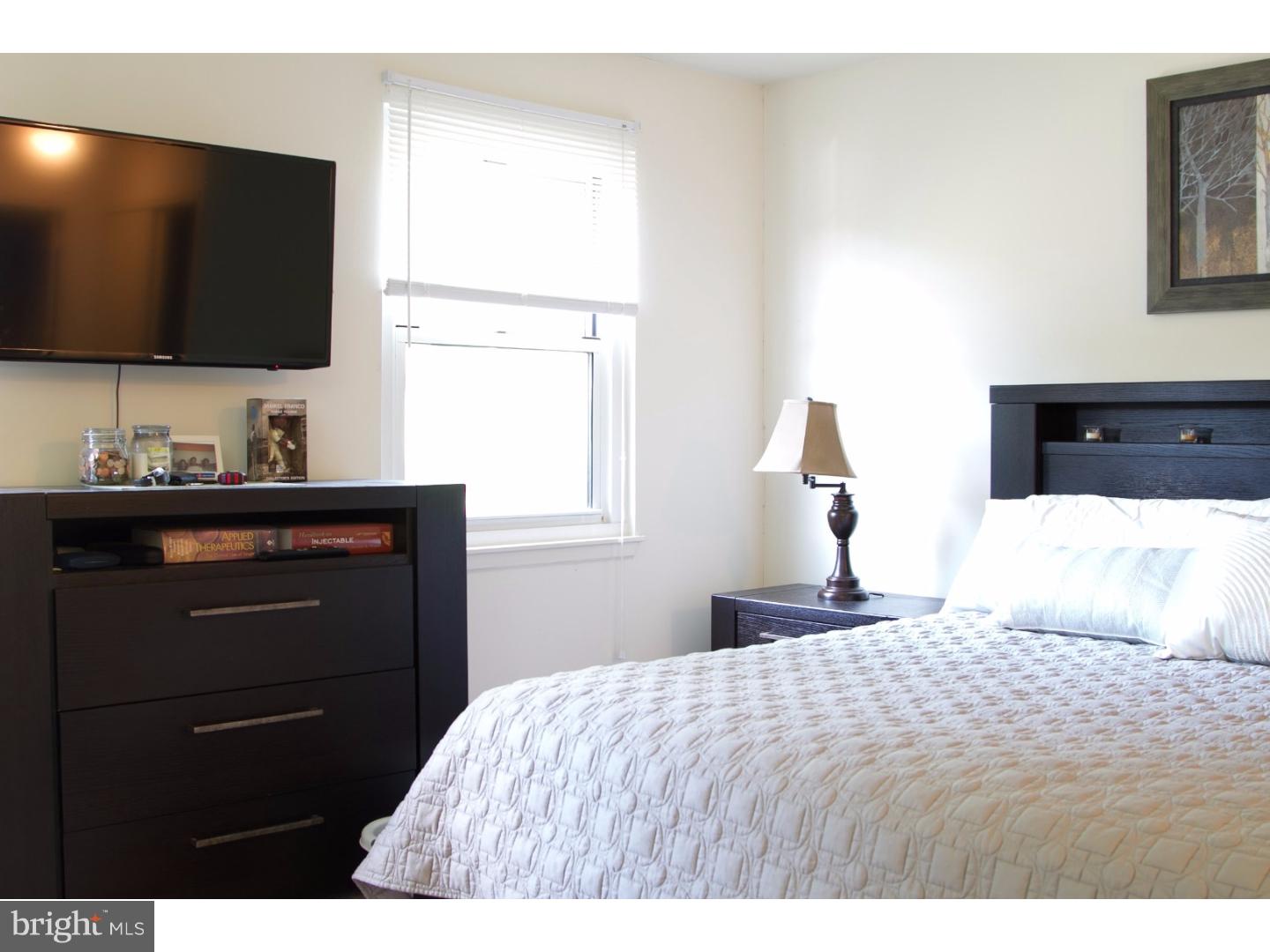 OXFORD OF BLUE BELL - Residential