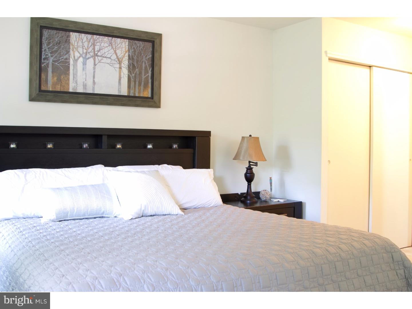 OXFORD OF BLUE BELL - Residential