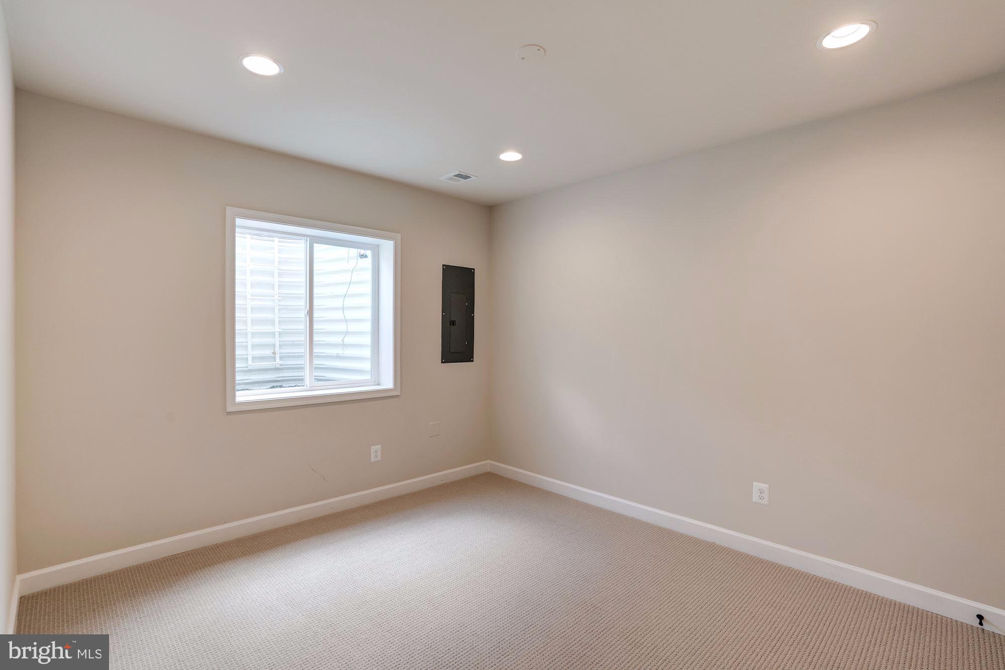 BRAMBLETON - Residential