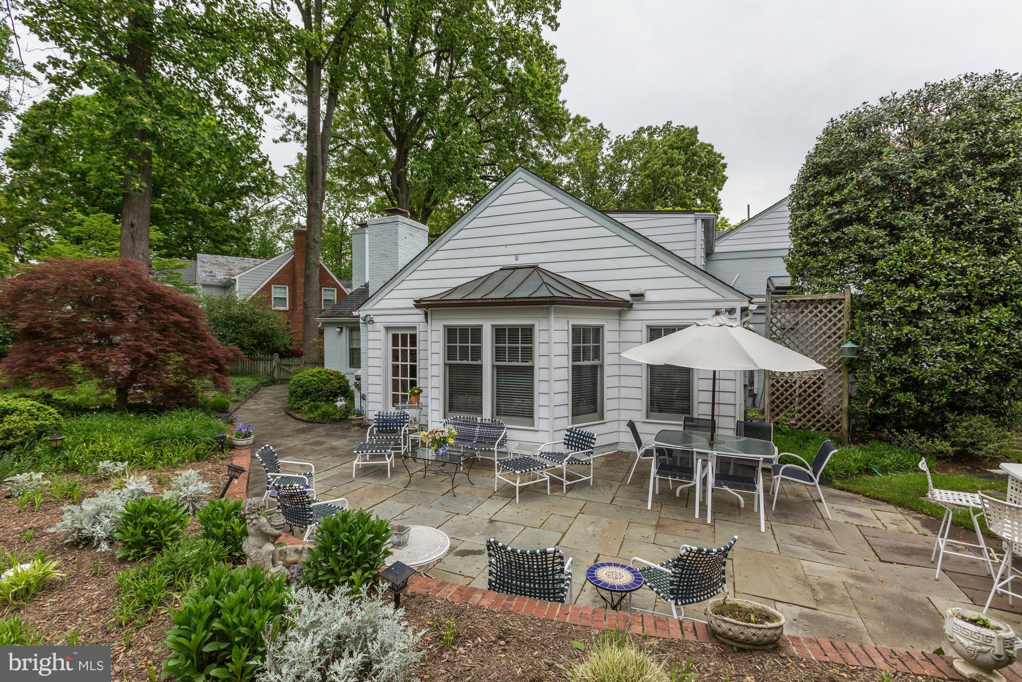 CHEVY CHASE - Residential