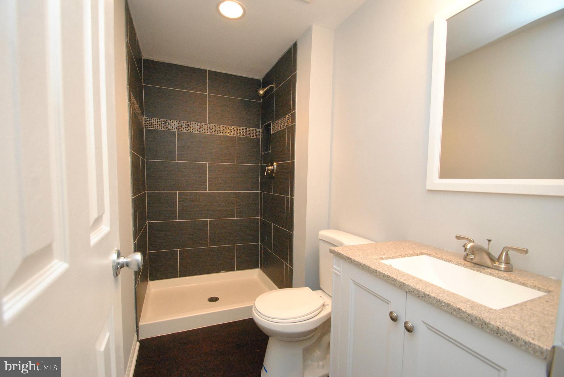 CONSTANT FRIENDSHIP - Residential