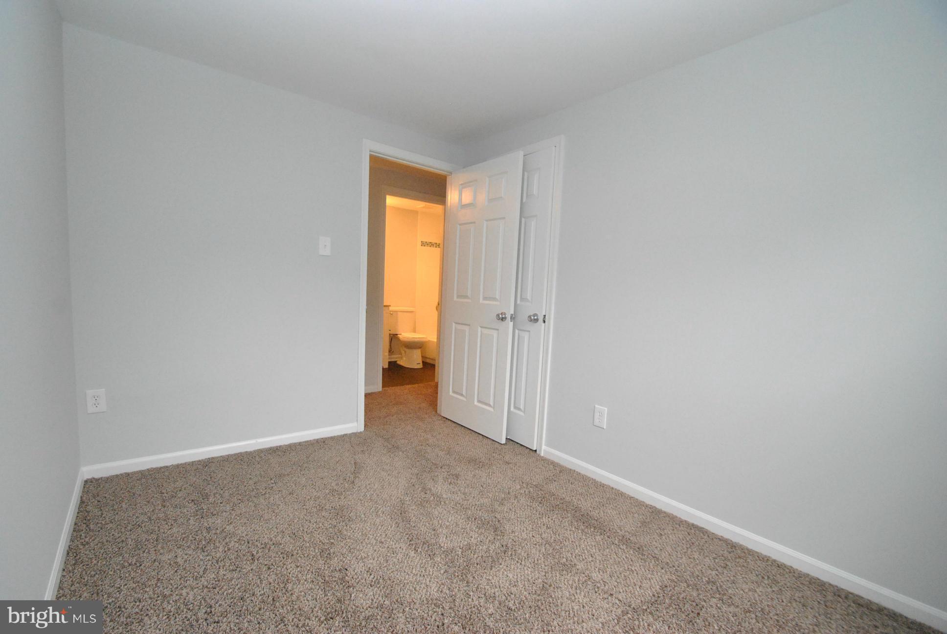 CONSTANT FRIENDSHIP - Residential