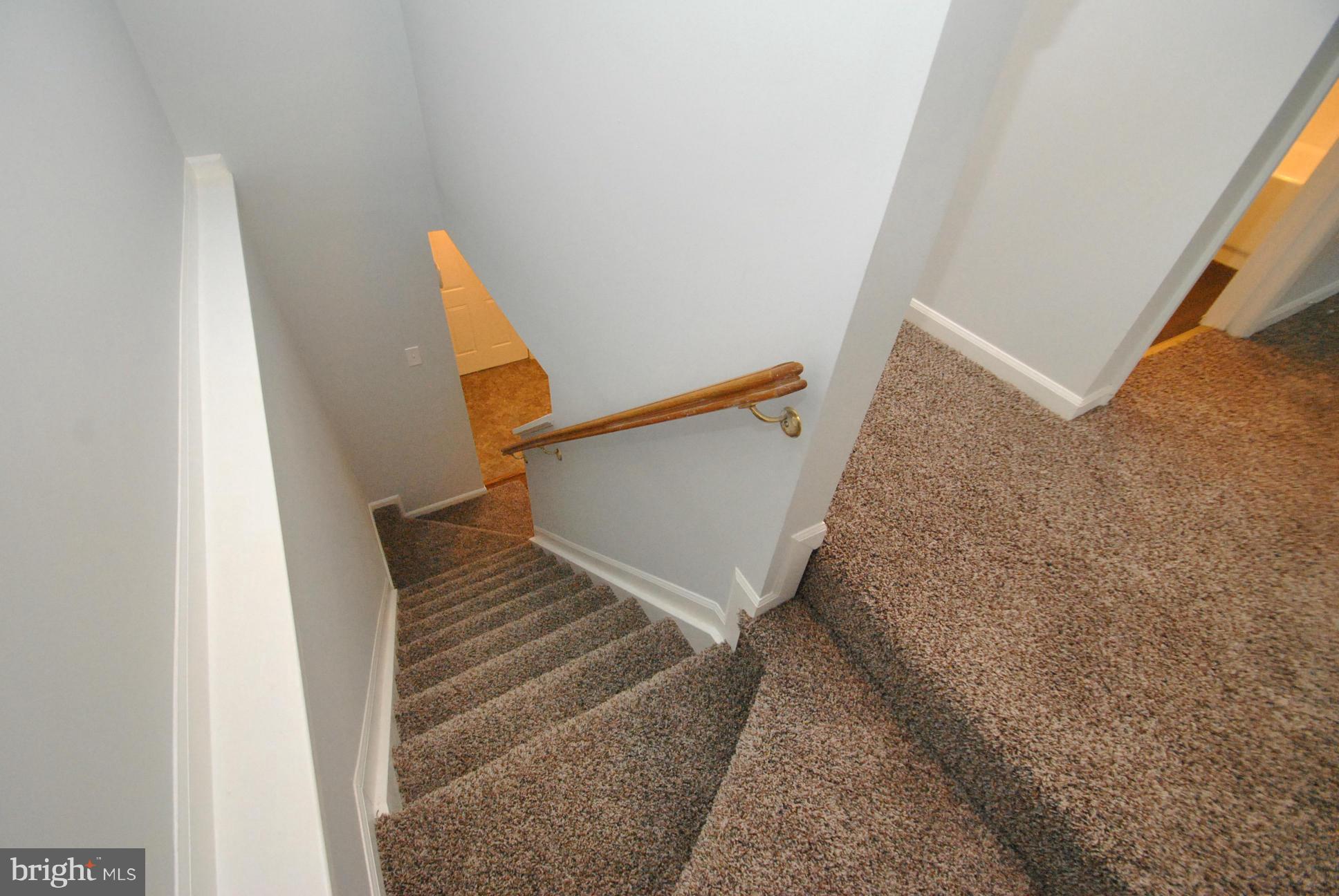 CONSTANT FRIENDSHIP - Residential