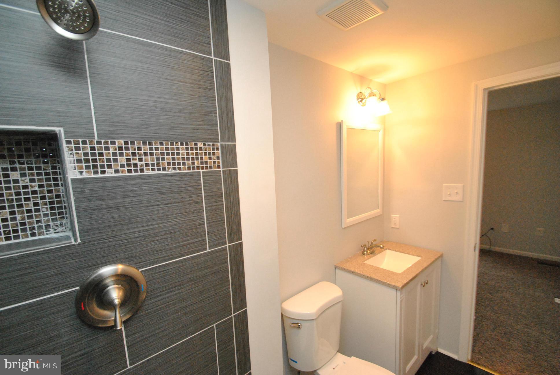 CONSTANT FRIENDSHIP - Residential