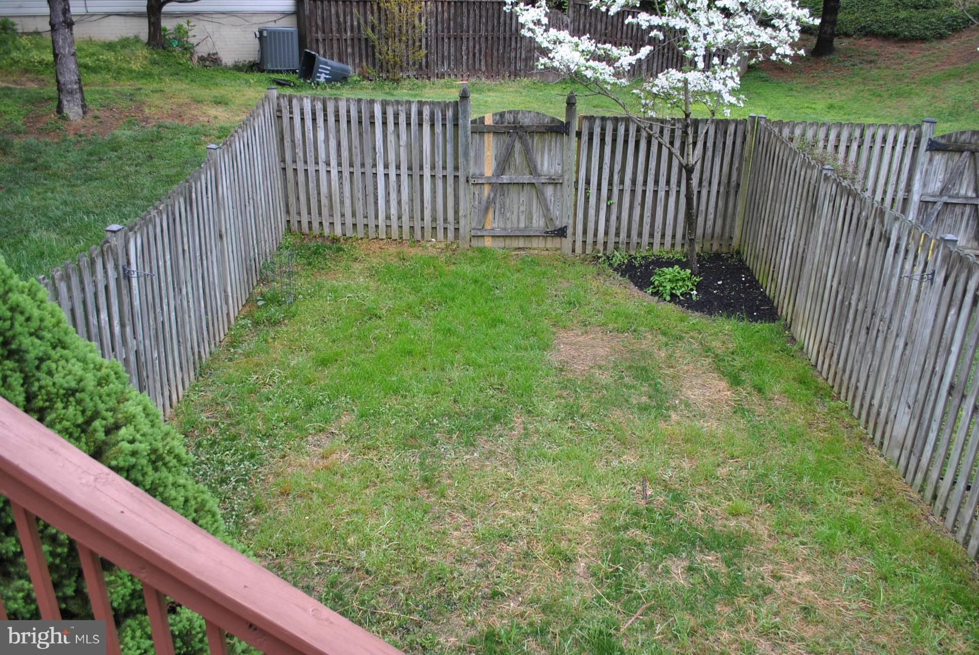 CONSTANT FRIENDSHIP - Residential