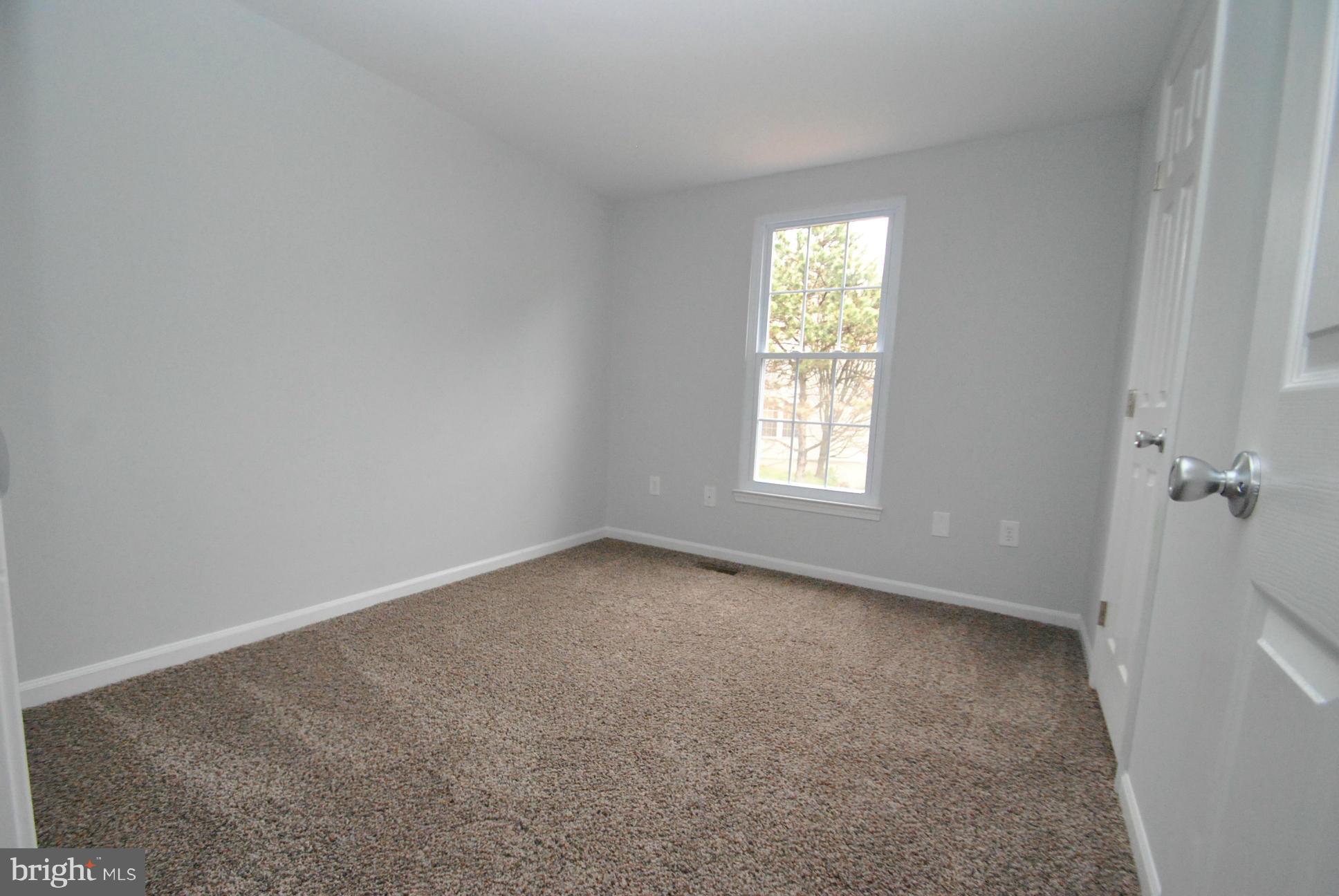 CONSTANT FRIENDSHIP - Residential