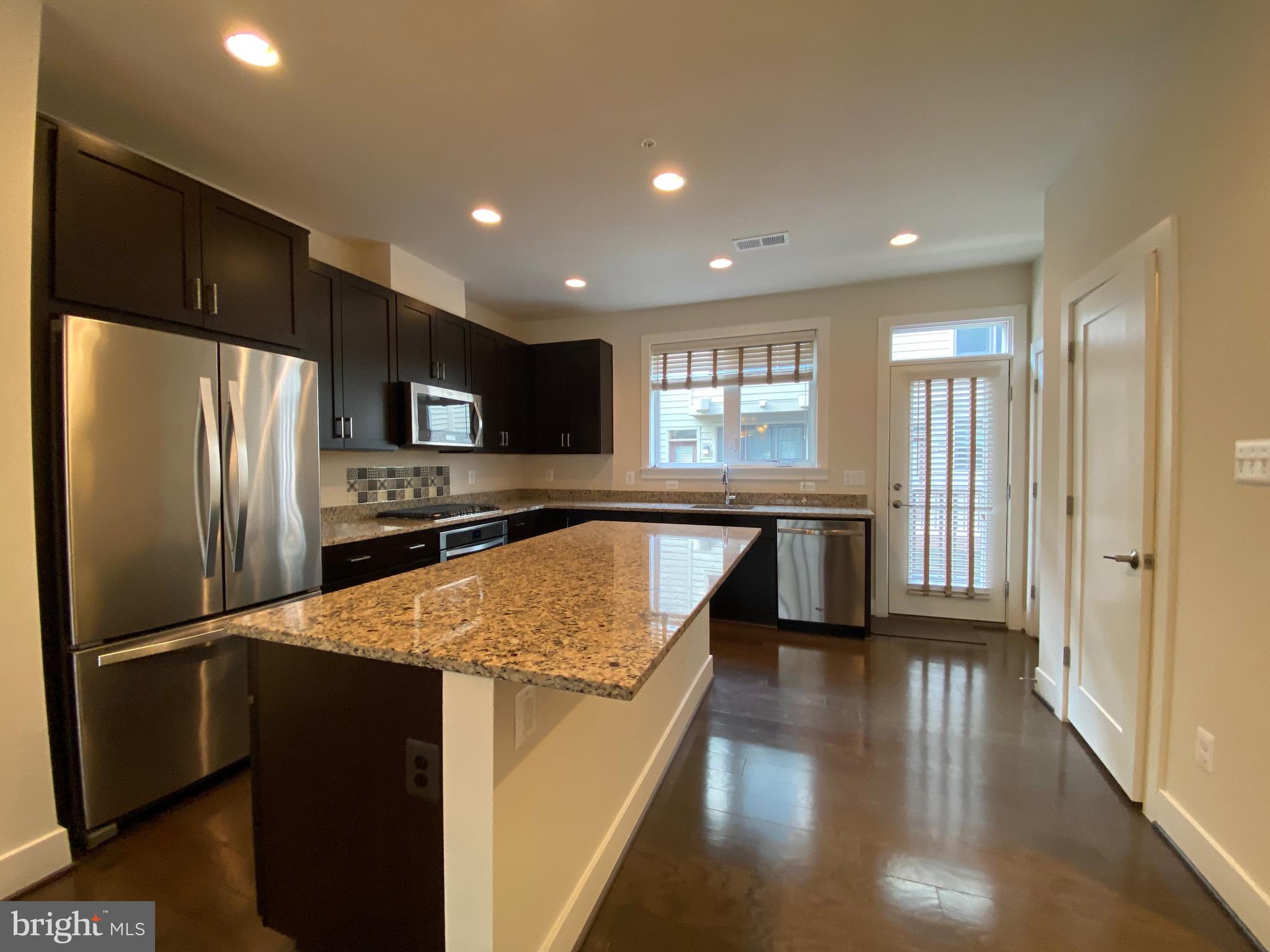 6583 ROCK SPRING