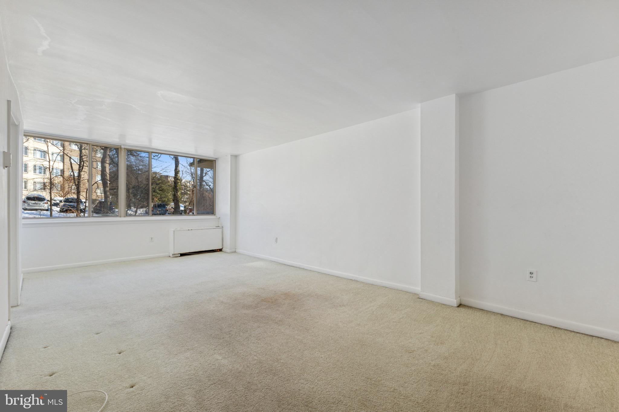 COLUMBIA CONDO - Residential