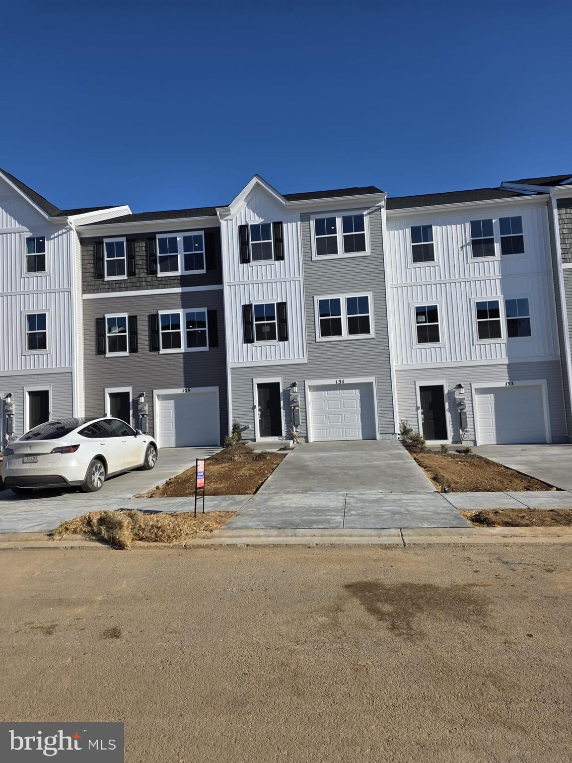 THE GALLERY - Residential Lease