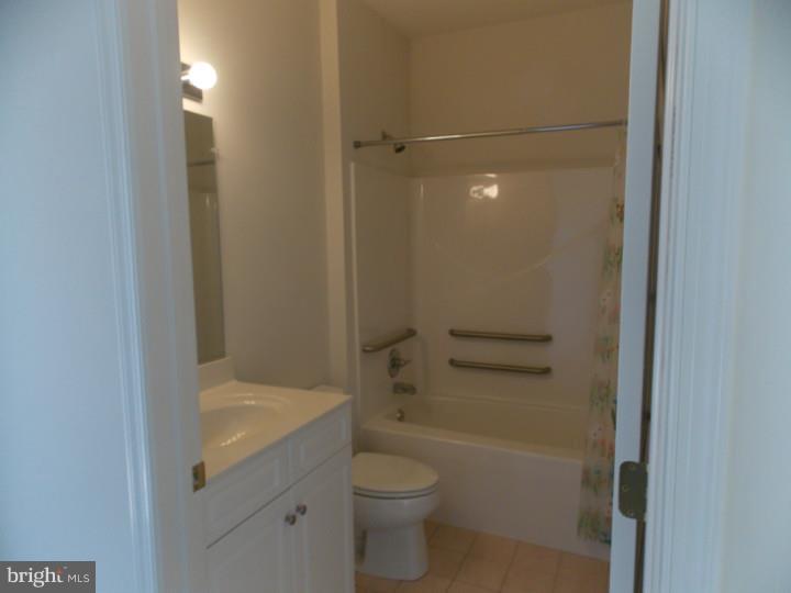 VICTORIA GARDENS - Residential