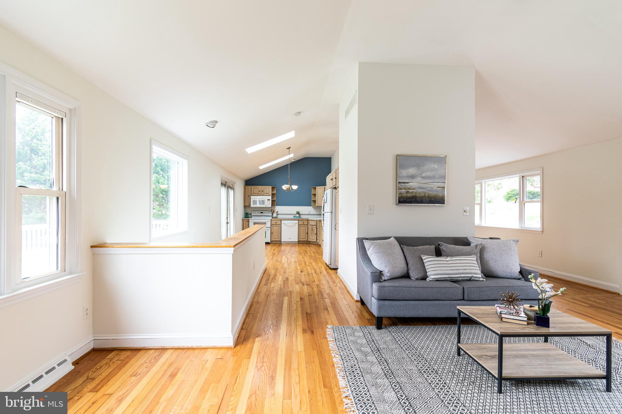 MILLERSVILLE - Residential