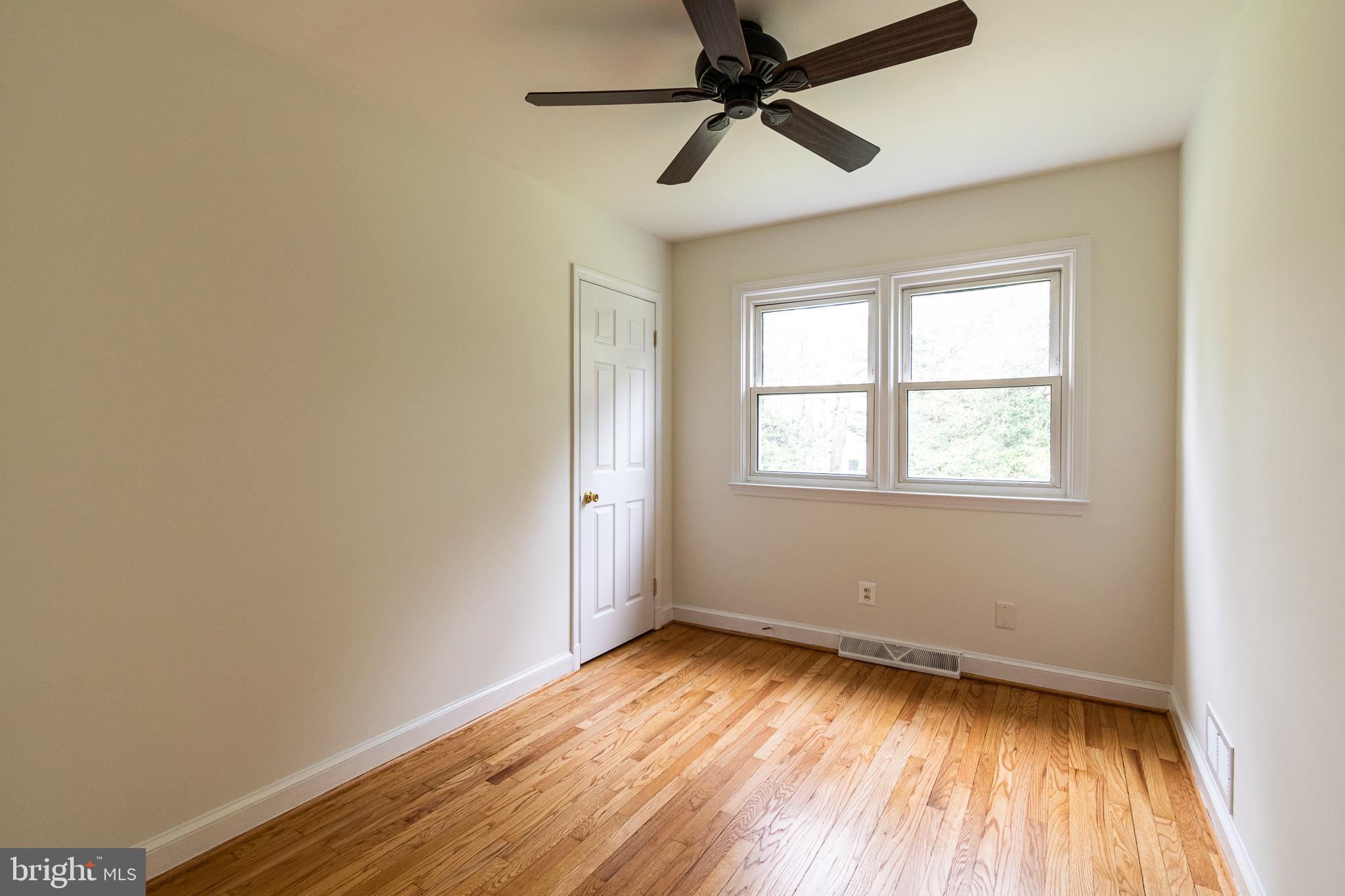 MILLERSVILLE - Residential