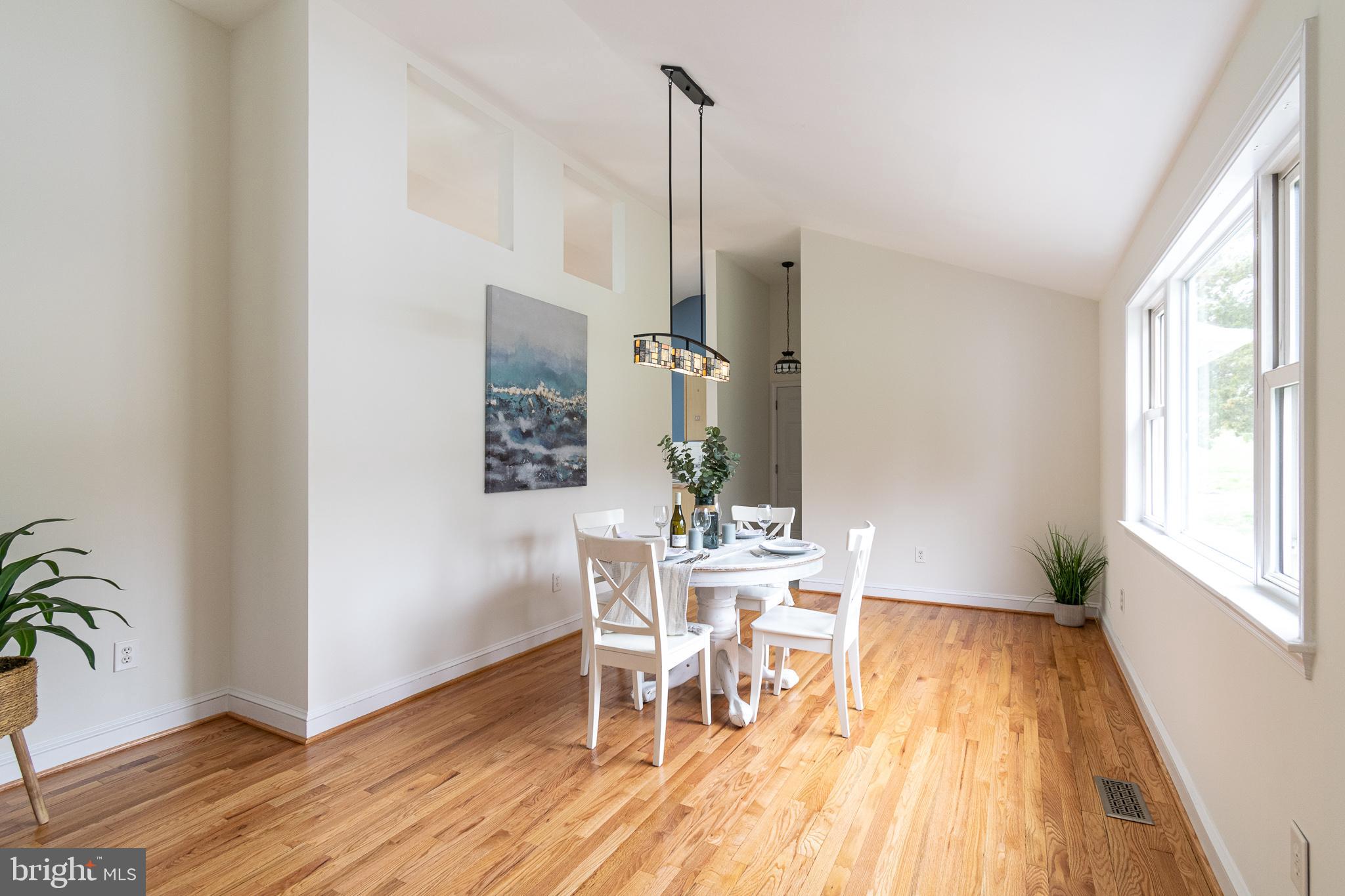 MILLERSVILLE - Residential