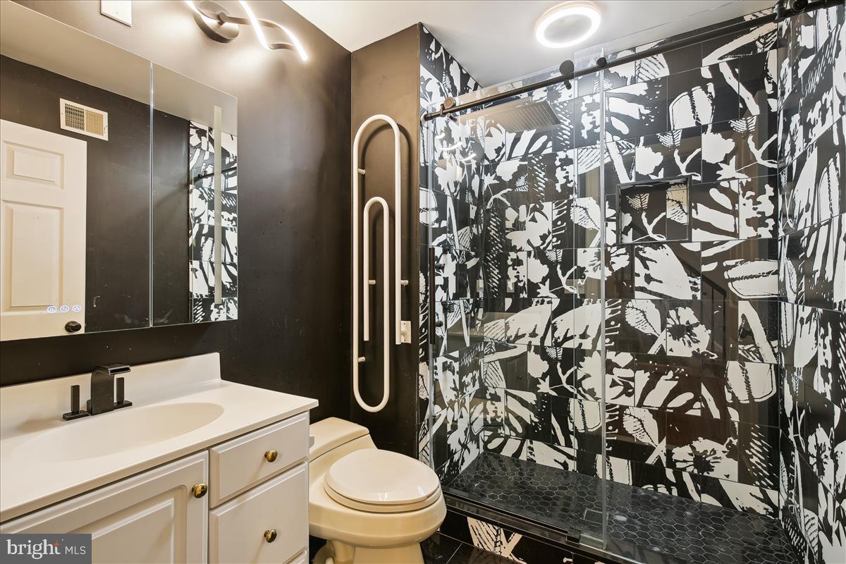 KIDWELL TOWNS - Residential Lease