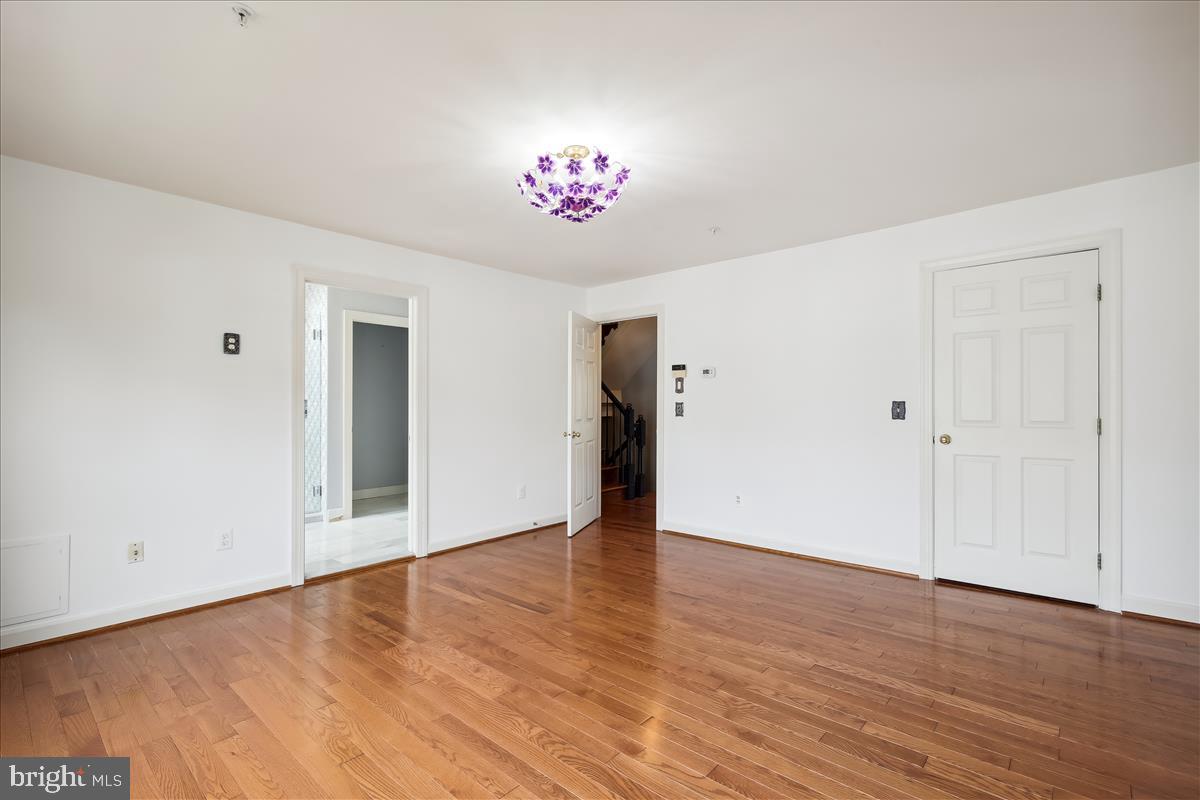 KIDWELL TOWNS - Residential Lease