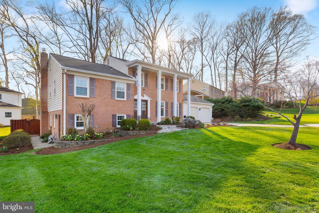 Photo of 4500 Wakefield Drive, ANNANDALE, VA 22003 (MLS # VAFX2296466)