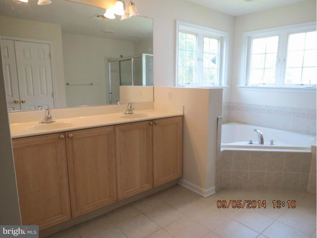 MCCAULEY CROSSING - Residential