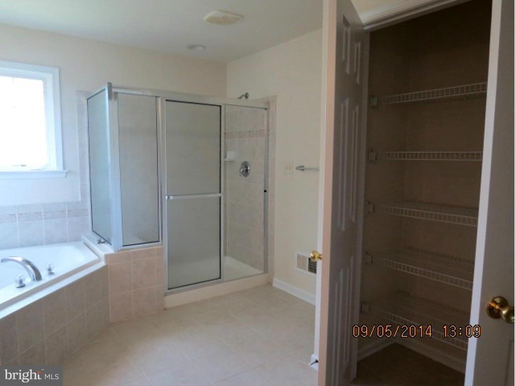 MCCAULEY CROSSING - Residential