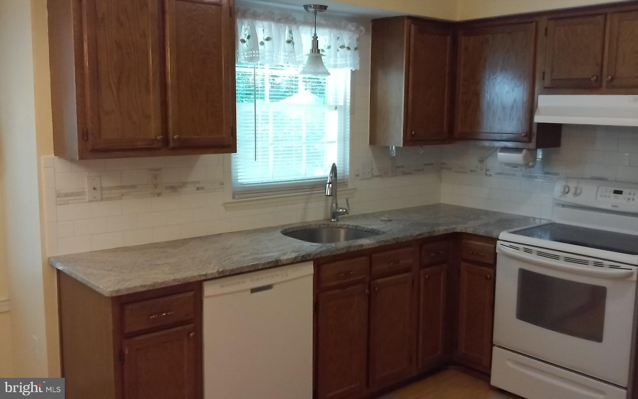 HAMPSHIRE - Residential