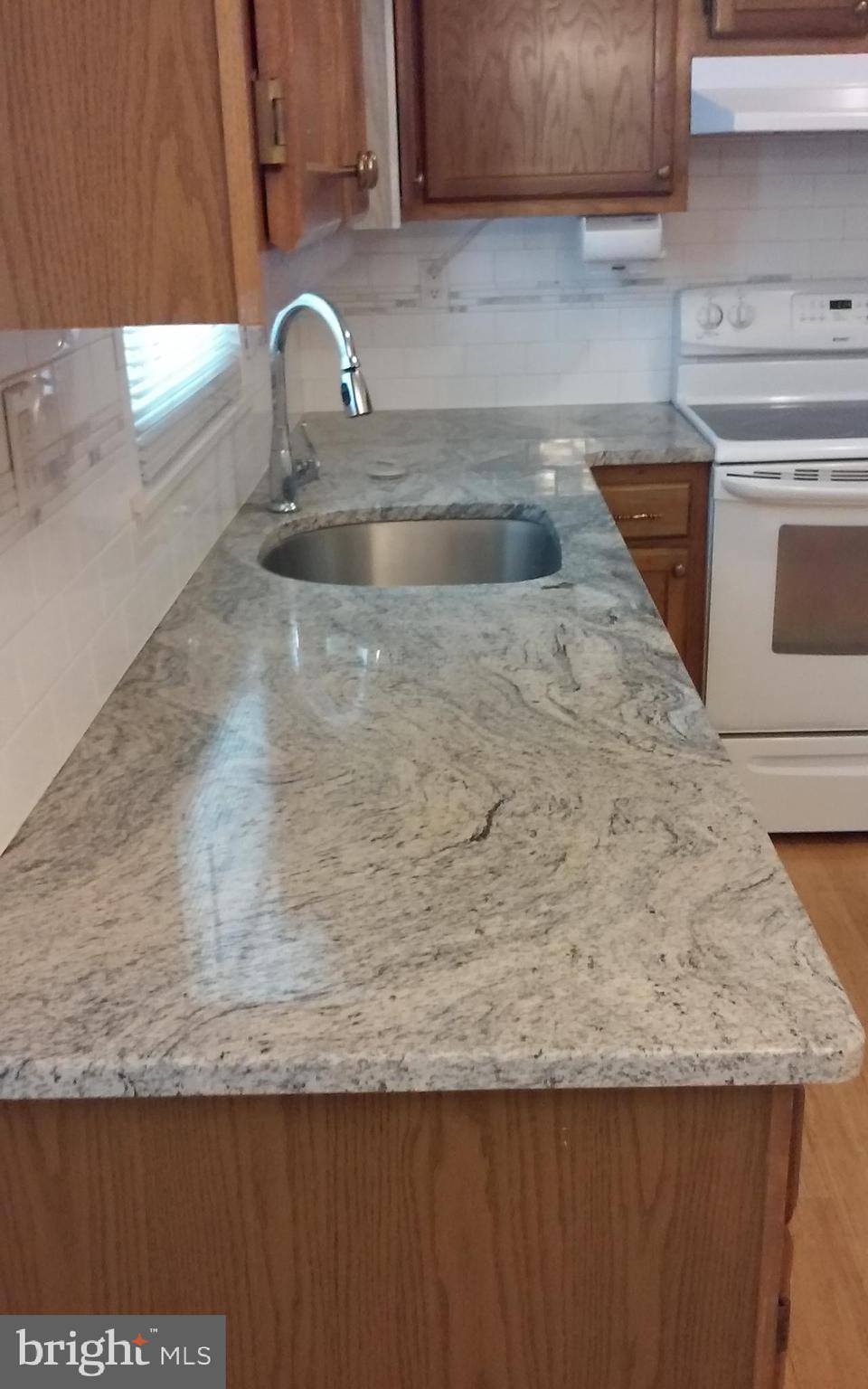 HAMPSHIRE - Residential