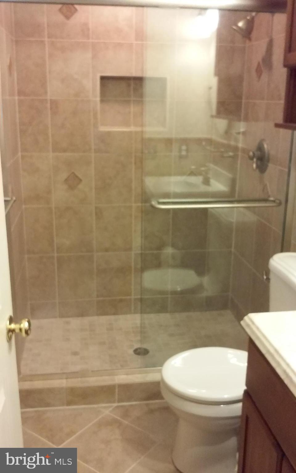 HAMPSHIRE - Residential