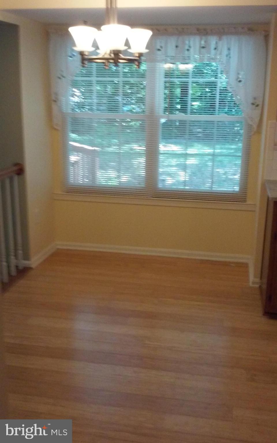 HAMPSHIRE - Residential