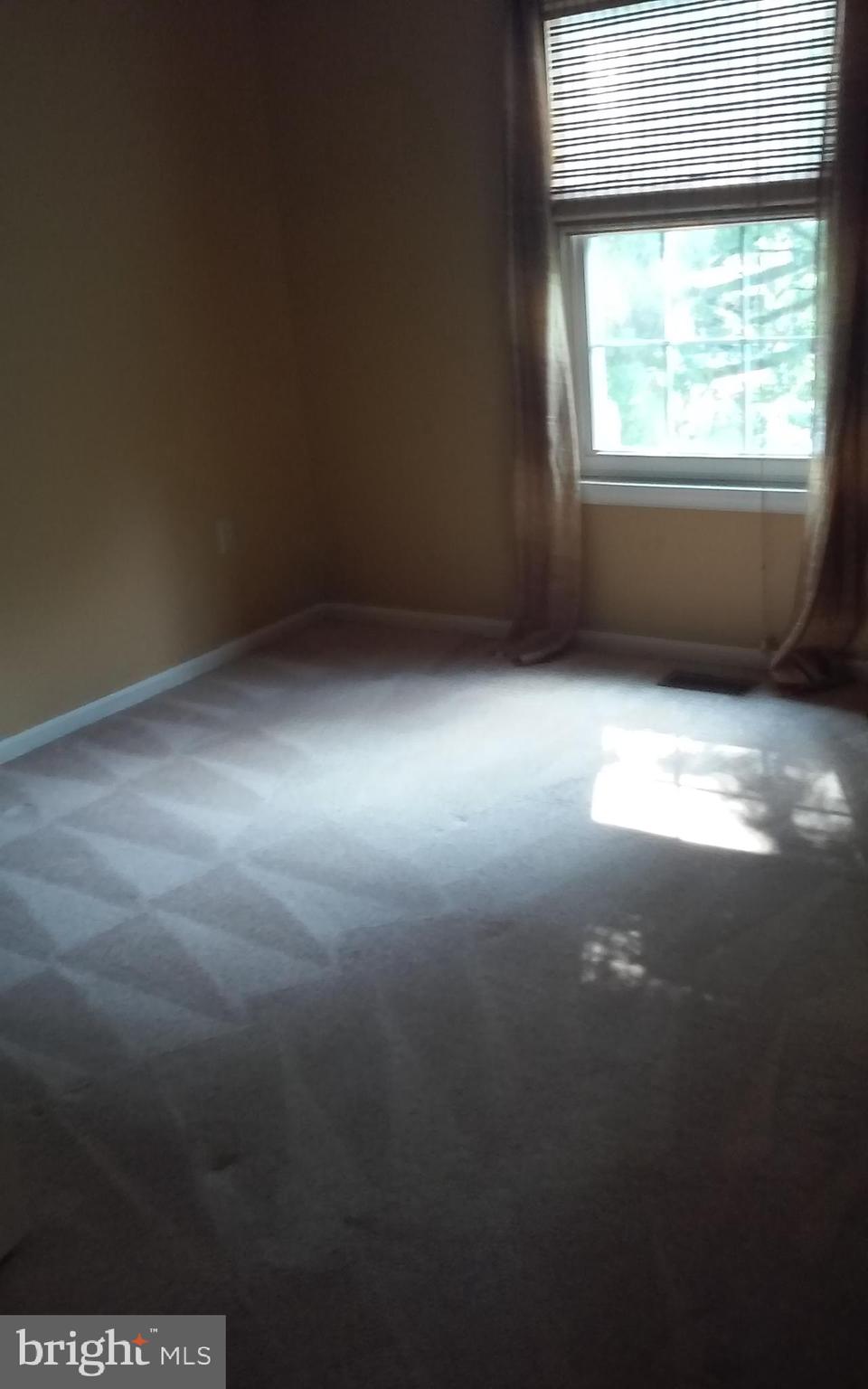 HAMPSHIRE - Residential