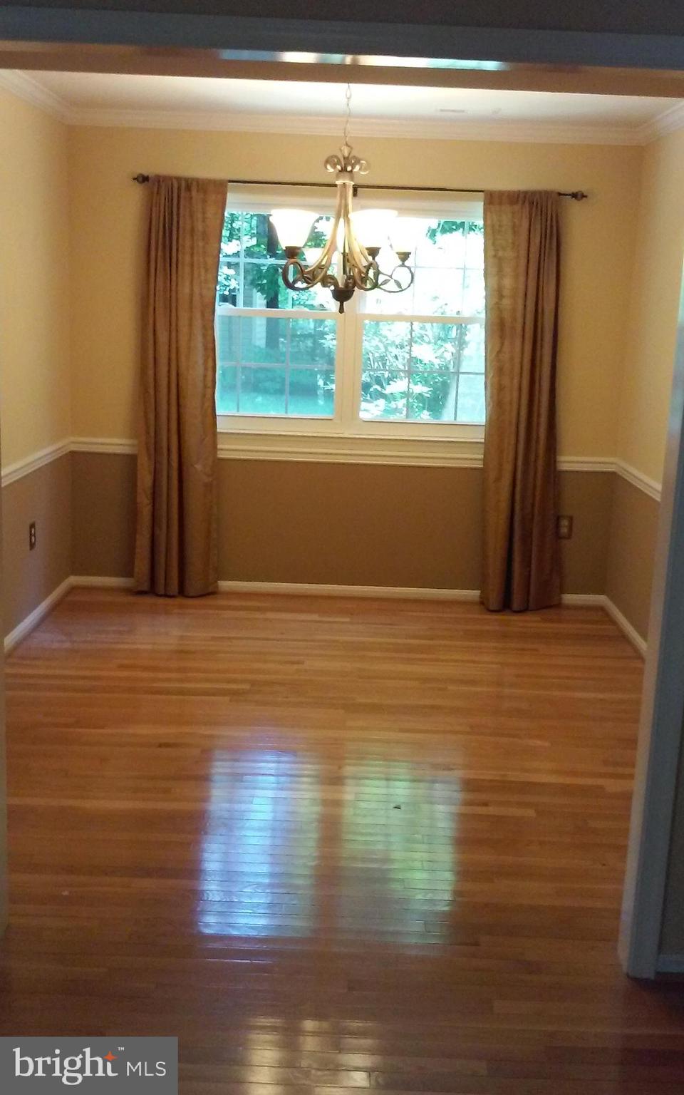 HAMPSHIRE - Residential