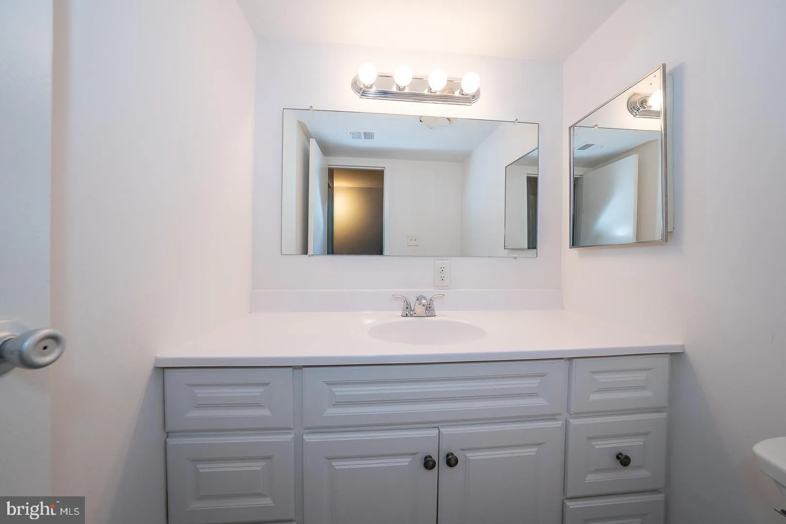 Norristown, Pennsylvania 19403, United States, 3 Bedrooms Bedrooms, ,3 BathroomsBathrooms,Residential,Coming Soon,230765