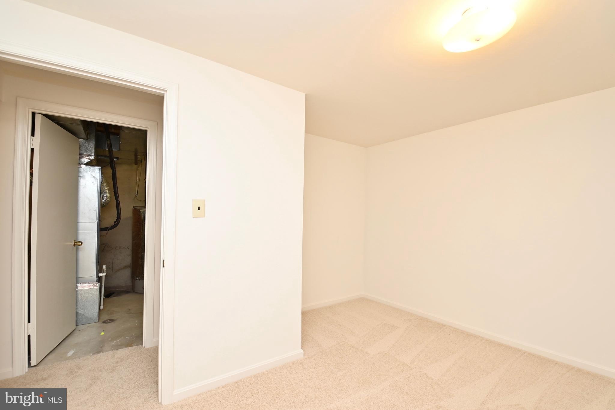 LONGMEAD CROSSING - Residential